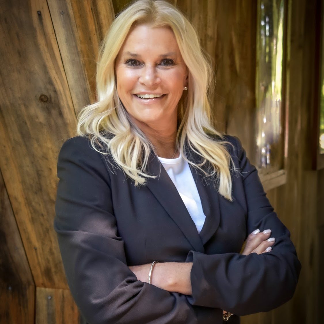 Deb Steeves headshot1 (1)